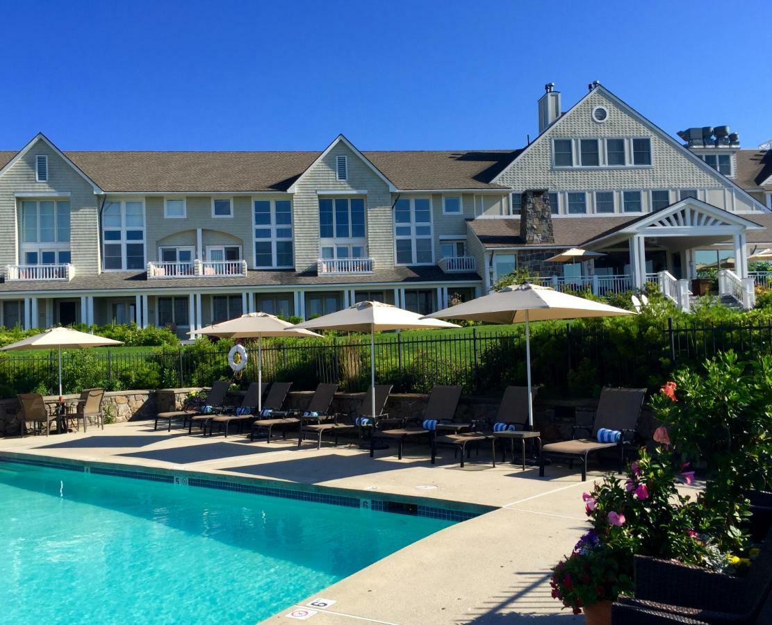 Hotel By The Sea